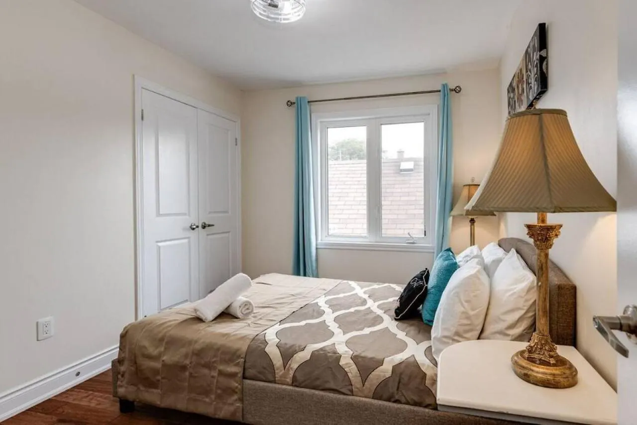 3Br Casa Close To Woodbine Beach With Deck Area And Wfh Toronto Holiday home