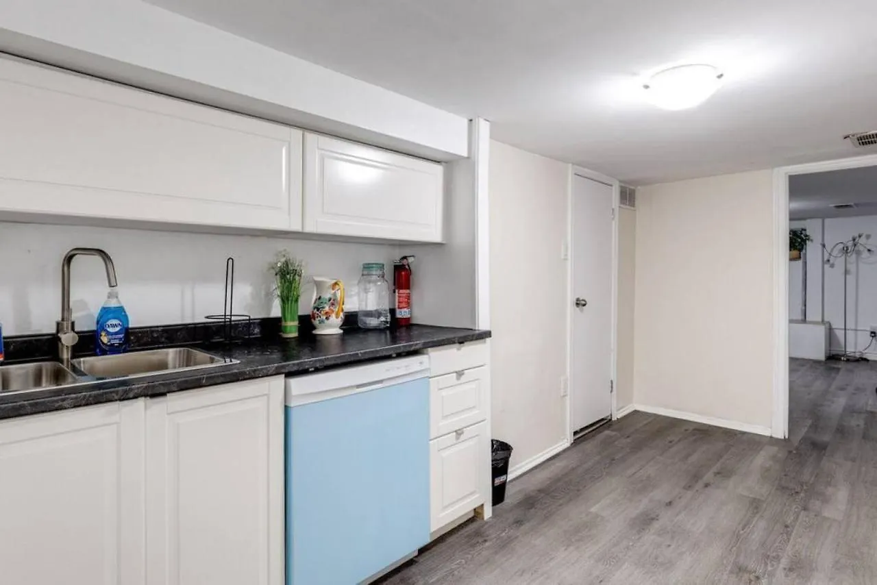 3Br Casa Close To Woodbine Beach With Deck Area And Wfh Toronto