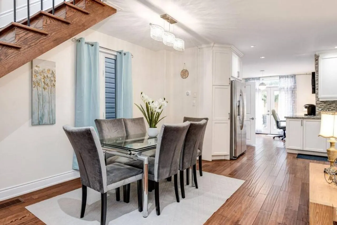 3Br Casa Close To Woodbine Beach With Deck Area And Wfh Toronto
