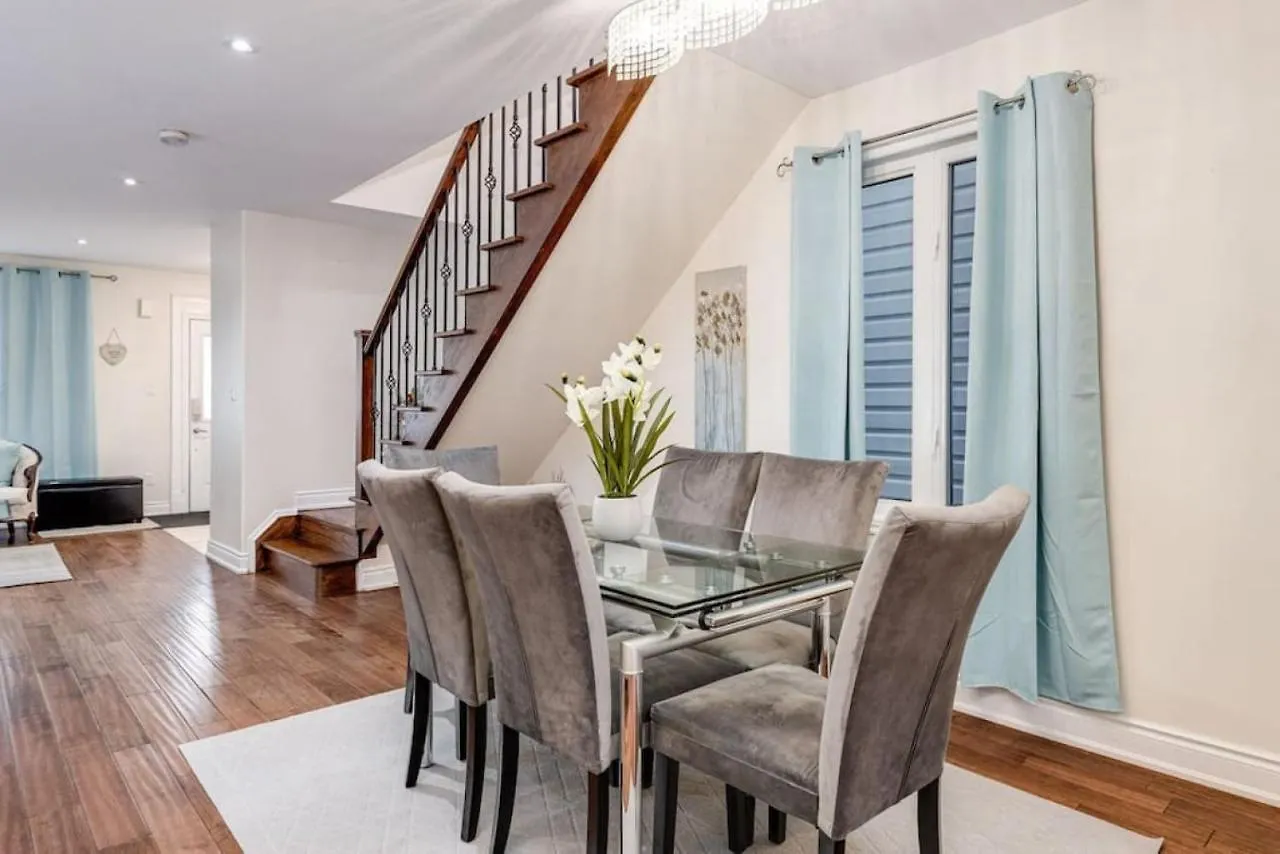 3Br Casa Close To Woodbine Beach With Deck Area And Wfh Toronto